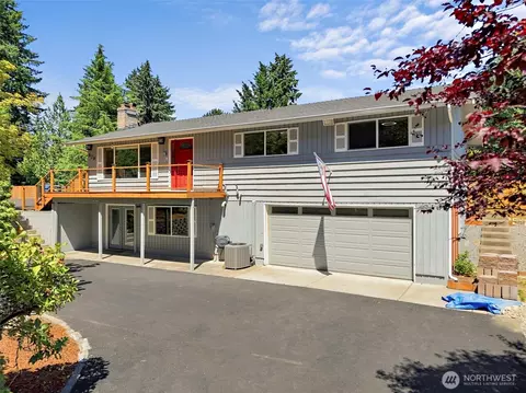 629 43rd Ave SW, Puyallup, WA 98373