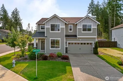 17657 130th Ave E, Puyallup, WA 98374