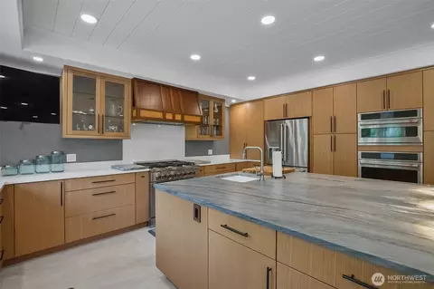 Kitchen - 15011 16th Ave SE, Mill Creek, WA 98012 photo 5 of 6