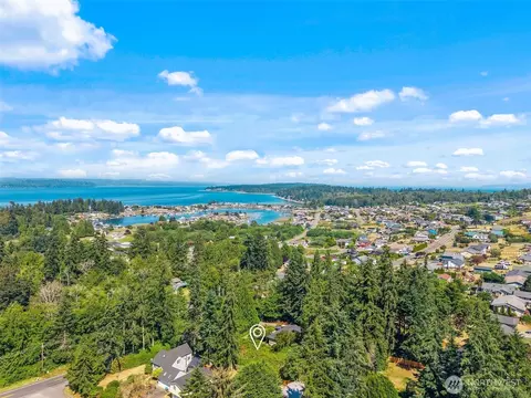 37310 NE Hood Canal Dr, Hansville, WA 98340