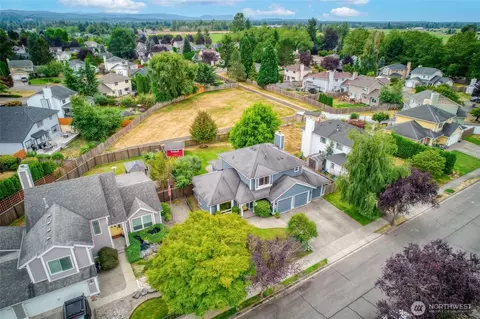 View/Area - 3450 Garland Pl, Enumclaw, WA 98022 photo 2 of 4