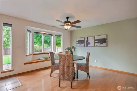 Dining - 3450 Garland Pl, Enumclaw, WA 98022 photo 3 of 3