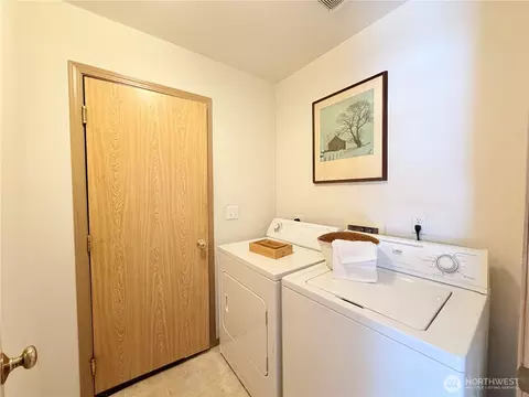 226 166th St E, Spanaway, WA 98387 photo 9