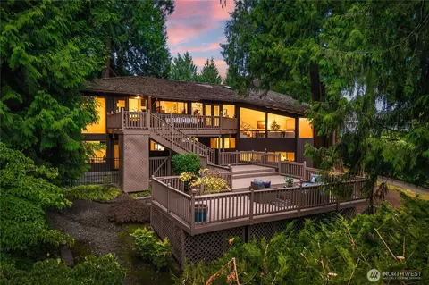 24820 136th Ave SE, Kent, WA 98042