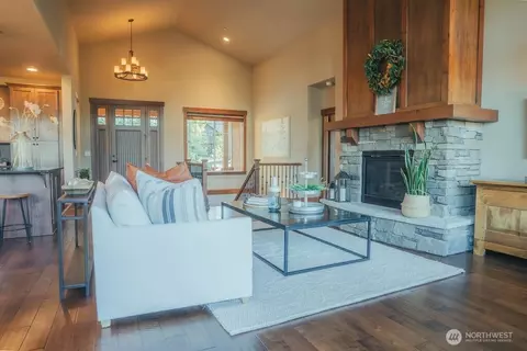 331 Black Nugget Ln, Cle Elum, WA 98922