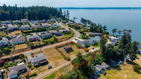 881 Rocky Point Dr, Camano Island, WA 98282