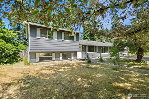 18040 Mi Ln SW, Rochester, WA 98579