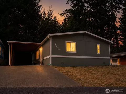 9039 Steele Creek Loop NE, Bremerton, WA 98311