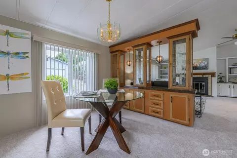 Dining - 17308 Woodcrest Dr NE, Bothell, WA 98011 photo 1 of 1
