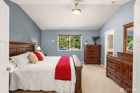 Bedroom - 26 Meadow Pl SE, Everett, WA 98208 photo 2 of 5