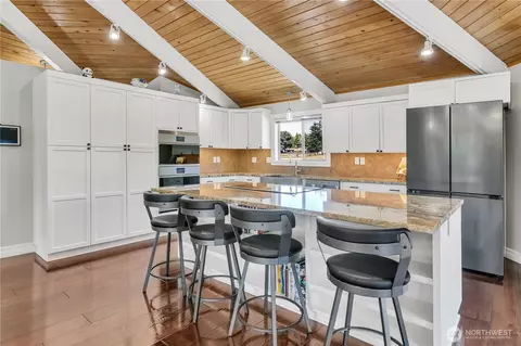 Kitchen - 23312 54th St E, Buckley, WA 98321 photo 3 of 4