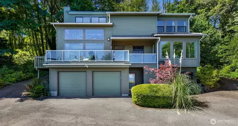 4210 Brant Cir, Anacortes, WA 98221