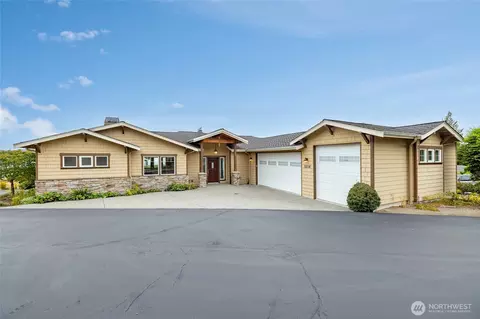 5214 Maritime Ct, Anacortes, WA 98221