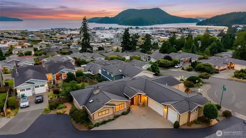 5214 Maritime Ct, Anacortes, WA 98221