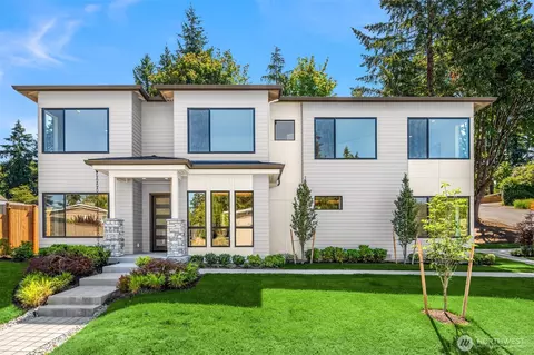 6497 NE 153rd St, Kenmore, WA 98028