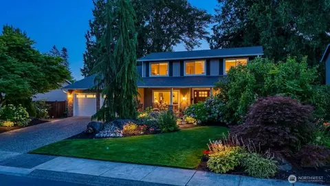 18811 SE 44th Way, Issaquah, WA 98027