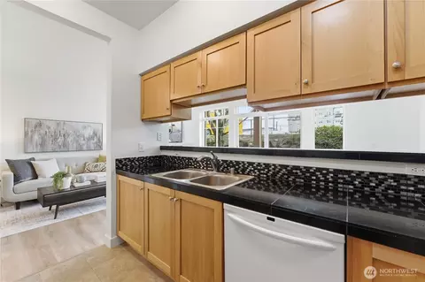 Kitchen - 18930 Bothell-everett Hwy #G105, Bothell, WA 98012 photo 2 of 3