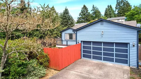 114 Dallas St, Port Orchard, WA 98366