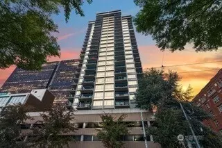 2100 3rd Ave #1401, Seattle, WA 98121