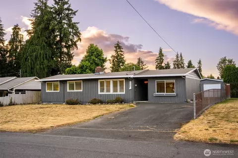 230 S 187th St, Burien, WA 98148