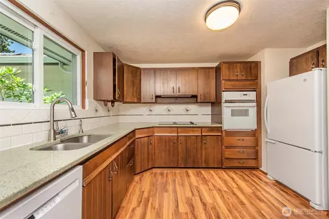 Kitchen - 2129 W Sequim Bay, Sequim, WA 98382 photo 1 of 6