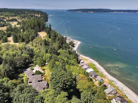 3679 Saratoga Rd, Langley, WA 98260