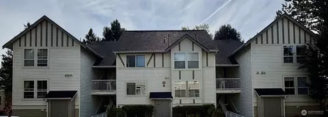4421 249th Ter SE #11-202, Issaquah, WA 98029