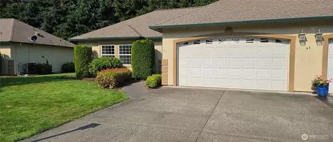 41 E Beaumont Dr #A, Shelton, WA 98584