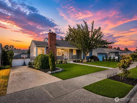 5717 59th Ave NE, Seattle, WA 98105