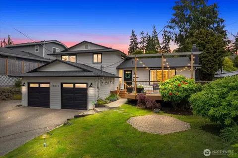 18015 Homeview Dr, Edmonds, WA 98026