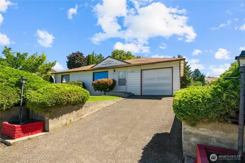 2221 Ashland Ave, East Wenatchee, WA 98802