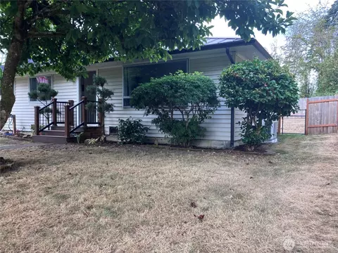 703 S 16th St, Shelton, WA 98584