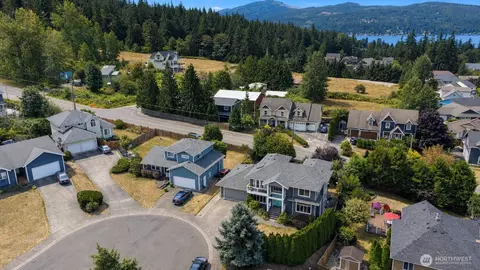3766 Megan Ln, Bellingham, WA 98226