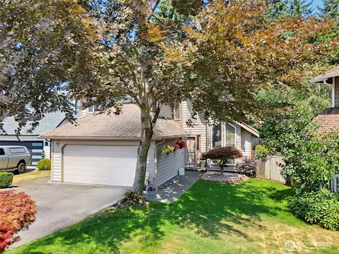1105 SW 352nd St, Federal Way, WA 98023