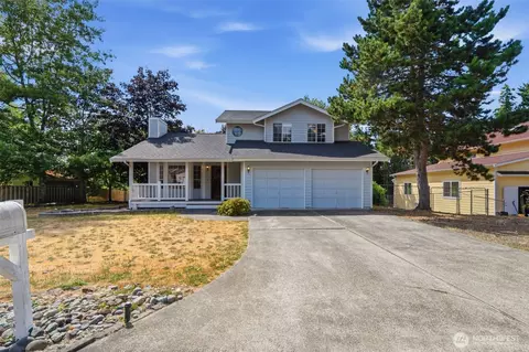 5636 Perdemco Ave SE, Port Orchard, WA 98367