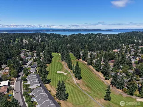 2748 SW 327th St #C15, Federal Way, WA 98023