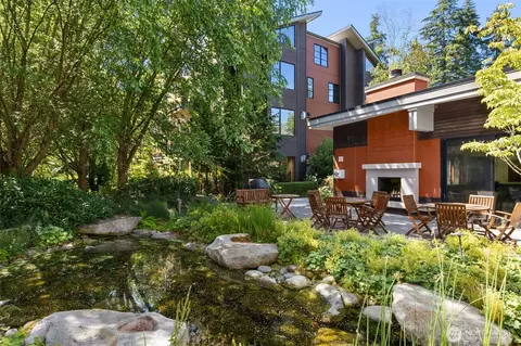 998 NE Vineyard Ln #J101, Bainbridge Island, WA 98110