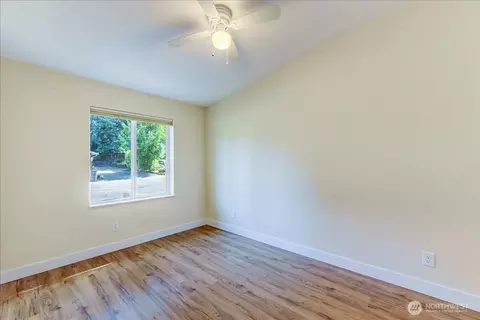 Bedroom - 3315 207 Pl SE, Bothell, WA 98012 photo 1 of 4