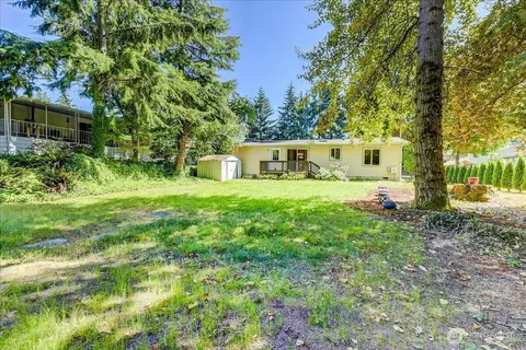 Exterior - 3315 207 Pl SE, Bothell, WA 98012 photo 3 of 4