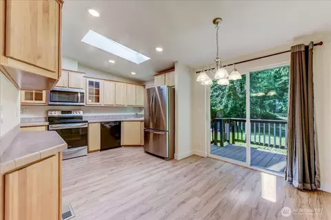 Kitchen - 3315 207 Pl SE, Bothell, WA 98012 photo 1 of 3