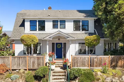 2414 Belvidere Ave SW, Seattle, WA 98126