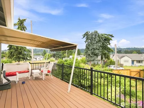 Exterior - 206 Orting Ave NW, Orting, WA 98360 photo 4 of 9