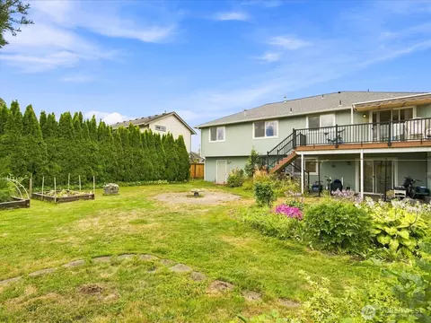 Exterior - 206 Orting Ave NW, Orting, WA 98360 photo 8 of 9