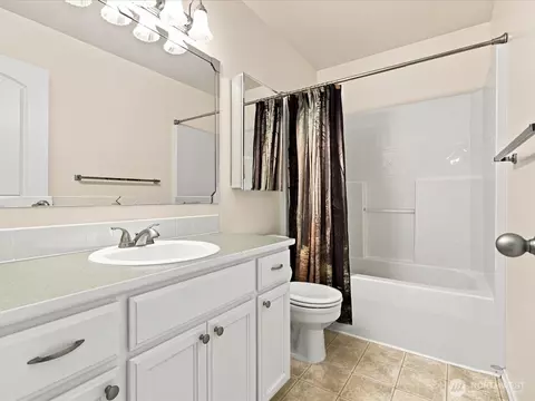 Bath - 206 Orting Ave NW, Orting, WA 98360 photo 2 of 3