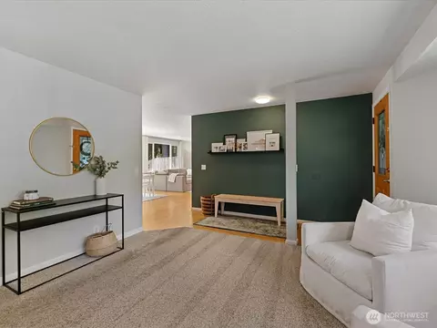 Entry Way - 318 161st Pl SE, Bothell, WA 98012 photo 2 of 2