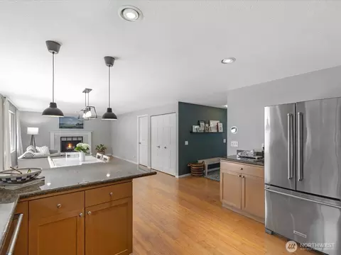 Kitchen - 318 161st Pl SE, Bothell, WA 98012 photo 6 of 6