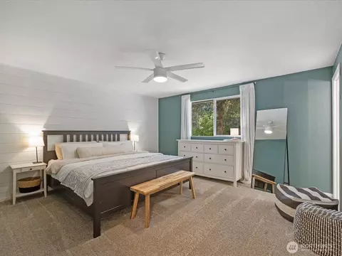 Bedroom - 318 161st Pl SE, Bothell, WA 98012 photo 2 of 5