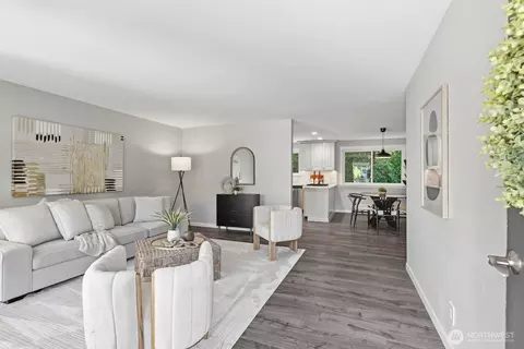 9925 NE 204th Pl, Bothell, WA 98011 photo 4