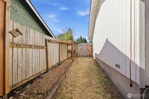 9925 NE 204th Pl, Bothell, WA 98011 photo 33