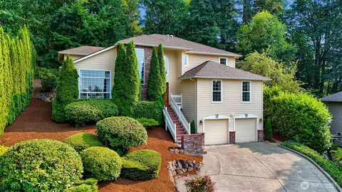Exterior - 10409 NE 151st Pl, Bothell, WA 98011 photo 6 of 6